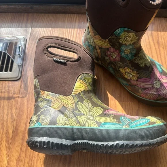 Bogs Women's Floral Winter Boots - Brown and Multicolor - Picture 2 of 8